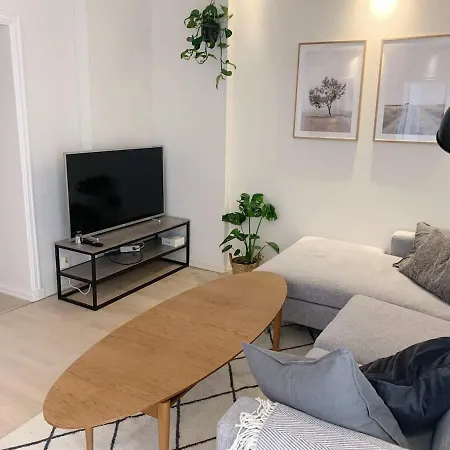 Super With 5 Bedrooms *